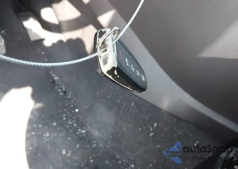 2017 Ford Escape Titanium z USA, uszkodzony, nr VIN 1FMCU9JD2HUA17583